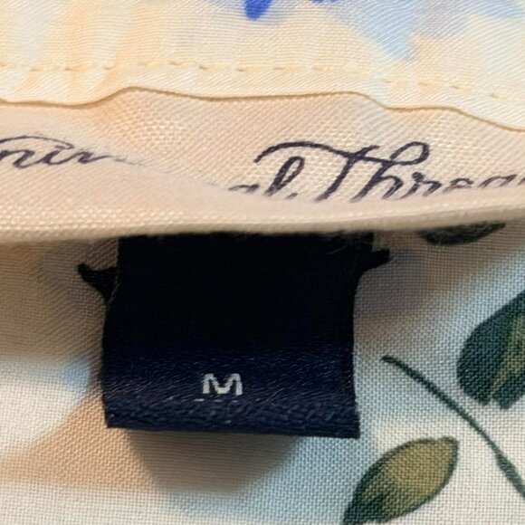 TWO Mixed Brands Sleeveless Blouse Tops SIZE SMALL (1 Cream floral & 1 Red/wht) - Picture 6 of 14